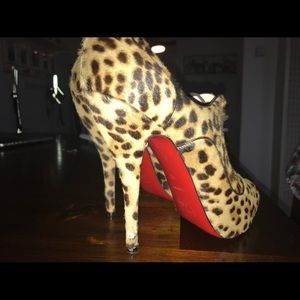 Christian Loubutin shoes for sale. Size 41.